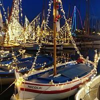 Illumination des pointus de Sanary-sur-mer